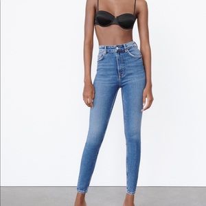 ZARA Skinny Vintage Jeans